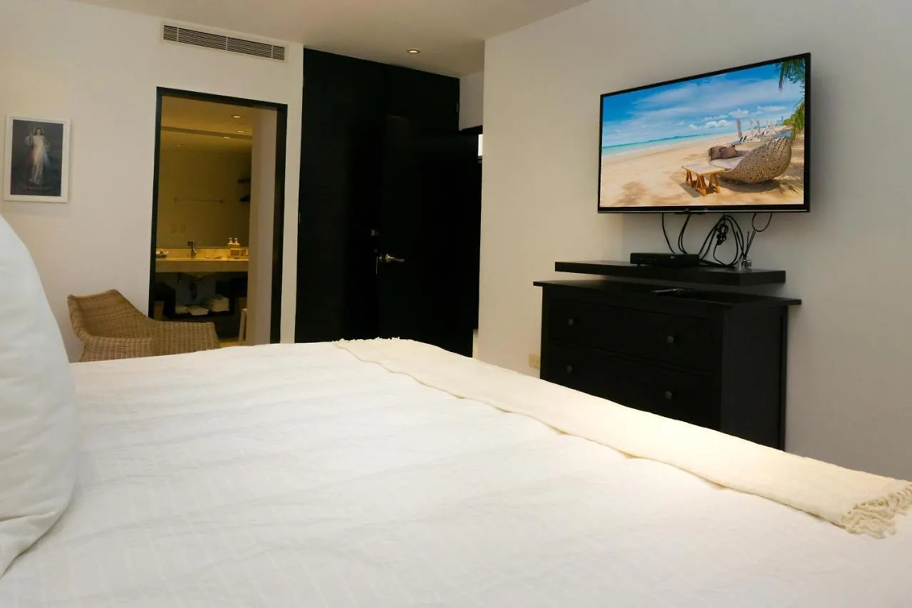 Elements 215 Condo Playa del Carmen