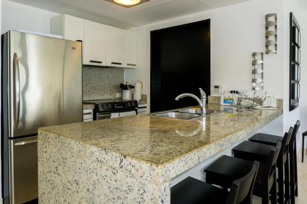 Elements 215 Condo Playa del Carmen 0*,